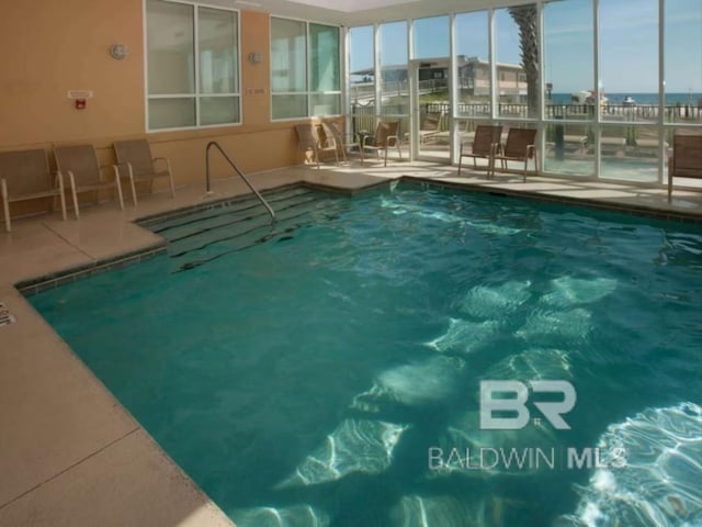 401 E Beach Blvd Unit 507, Gulf Shores, AL 36542 - view of indoor community pool