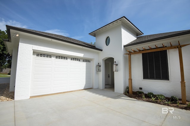 view of front of house with a garage