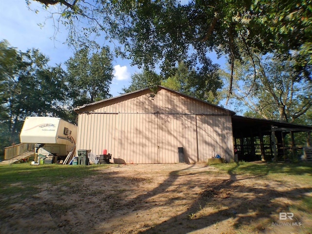 view of outdoor structure