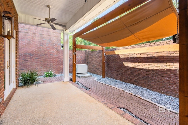 107 Fielding Pl, Mobile, AL 36608 - view of patio / terrace featuring a ceiling fan and a fenced backyard