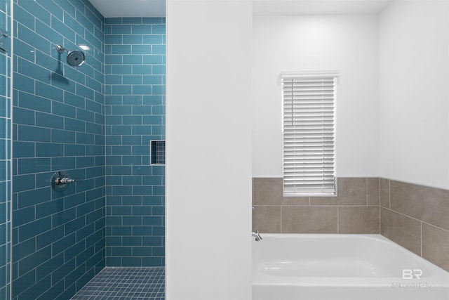 4645 Casablanca Dr, Orange Beach, AL 36561 - bathroom featuring a tile shower and a bath