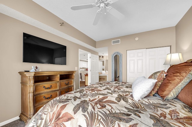 bedroom featuring visible vents, baseboards, ceiling fan, carpet floors, and a closet