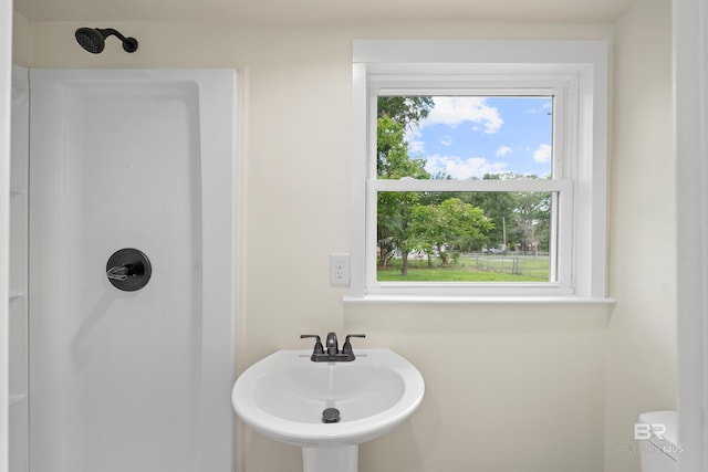 1096 S Pine St, Loxley, AL 36551 - full bath with a sink and a shower