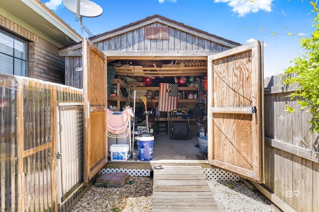 view of outbuilding