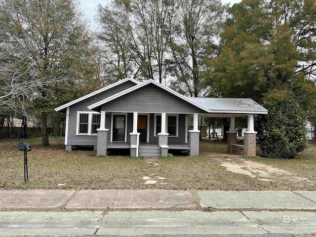 view of front facade featuring covered porch