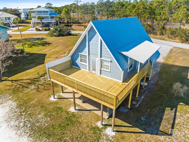 exterior space featuring a yard