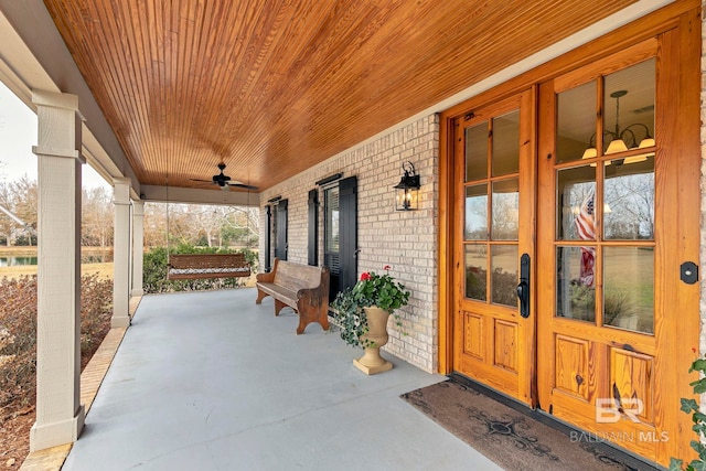 view of patio / terrace with ceiling fan and covered porch