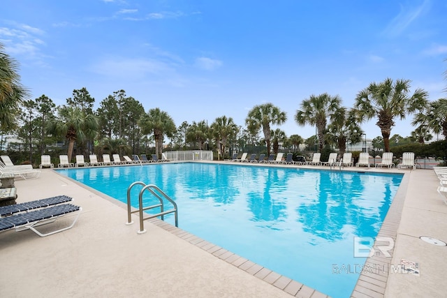 6065 Sawgrass Dr, Gulf Shores, AL 36542 - pool featuring fence