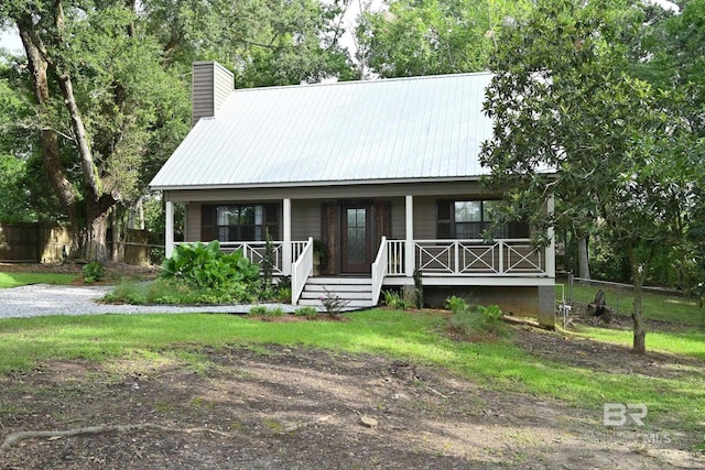 view of front of home featuring a porch