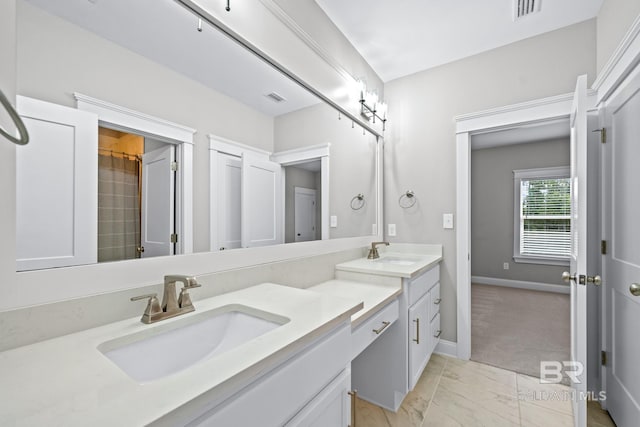 bathroom with vanity