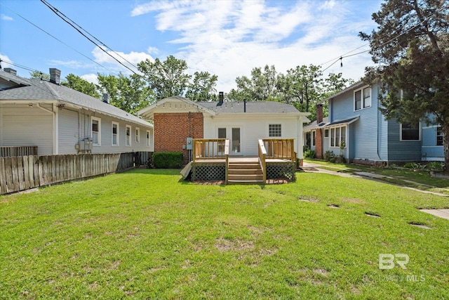 24 Macy Pl, Mobile, AL 36604 - back of property with a wooden deck