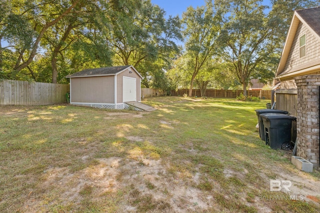 4331 Hamilton Oaks Ln, Mobile, AL 36695 - view of yard with an outbuilding and a storage unit