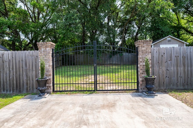 4331 Hamilton Oaks Ln, Mobile, AL 36695 - view of gate