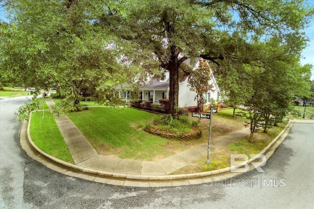 6505 Charing Wood Dr, Mobile, AL 36695 - view of front of house with a front lawn