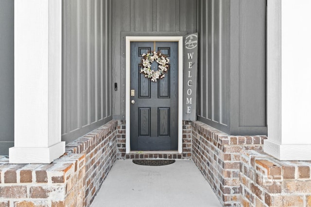 view of property entrance