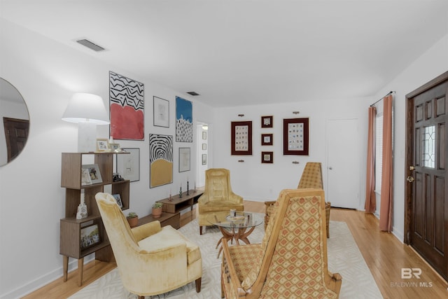 2774 N Grafhill Dr, Mobile, AL 36606 - living area with light wood-style floors
