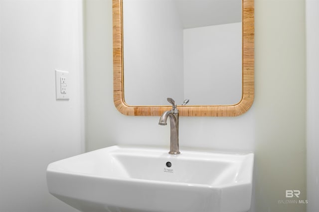 657 Island Way, Gulf Shores, AL 36542 - bathroom view of a sink
