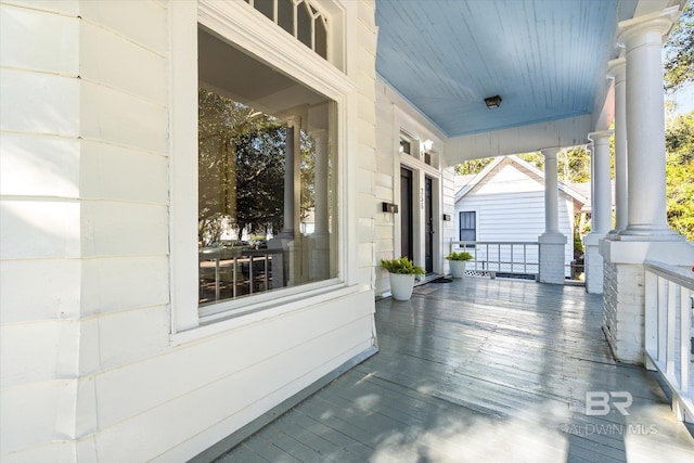 view of patio / terrace featuring covered porch