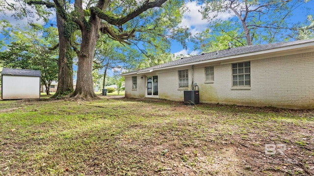 509 Pine St, Daphne, AL 36526 - view of yard featuring an outbuilding