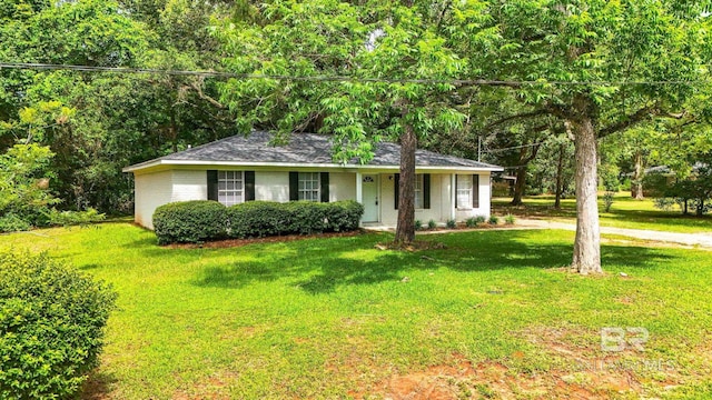 509 Pine St, Daphne, AL 36526 - ranch-style house with a front lawn