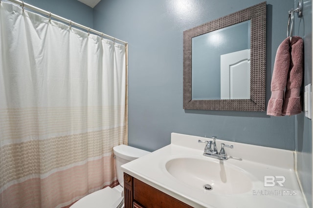 7371 Maureen Cir, Spanish Fort, AL 36527 - full bath with vanity and a shower with shower curtain