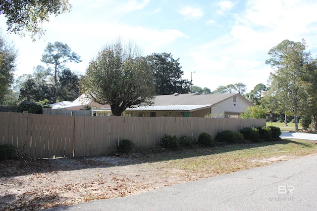 view of home's exterior