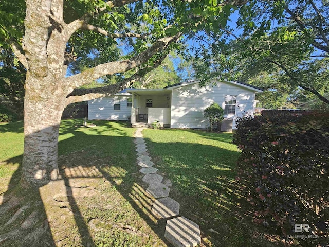524 Linda Ln, Saraland, AL 36571 - view of grassy yard