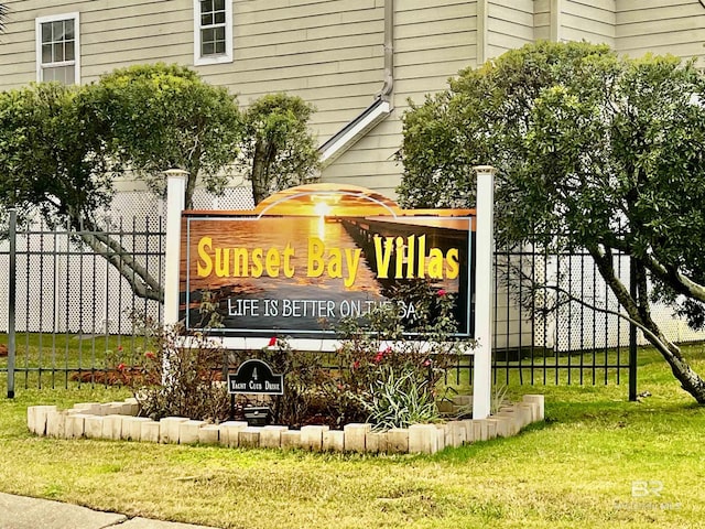 view of community / neighborhood sign