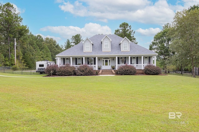 view of front facade featuring a front yard and a porch