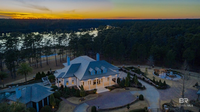 view of aerial view at dusk