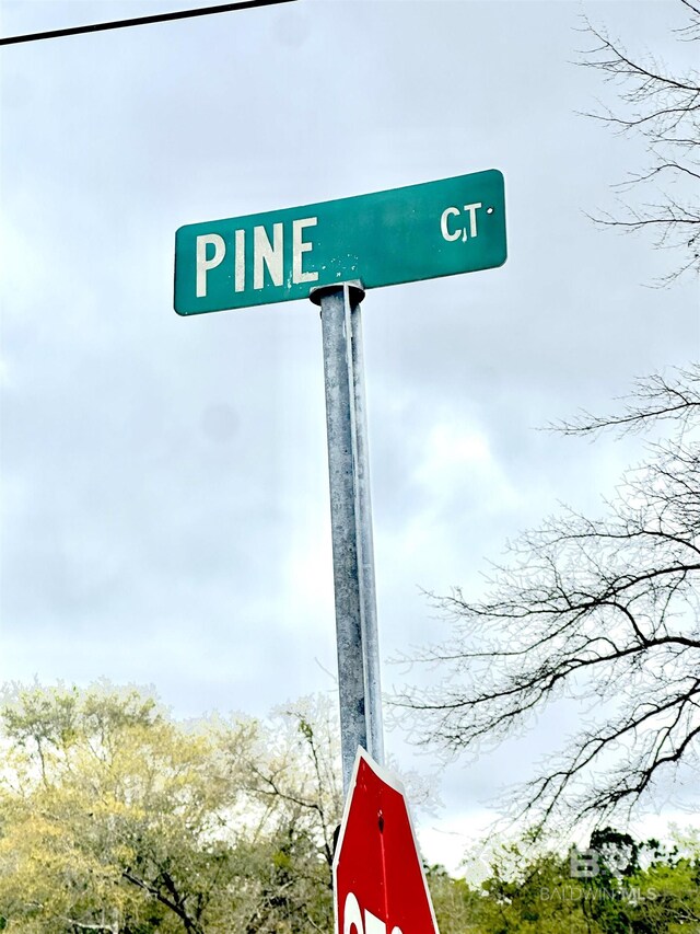 Pine Ct, Saraland, AL 36571