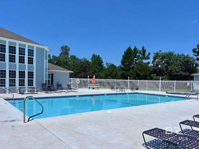 6194 Gulf Shores Pkwy Unit A6, Gulf Shores, AL 36542 - community pool with a patio area