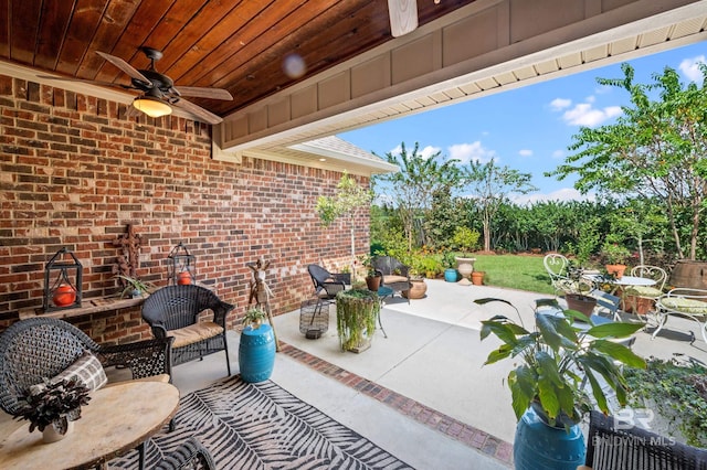 view of patio with ceiling fan