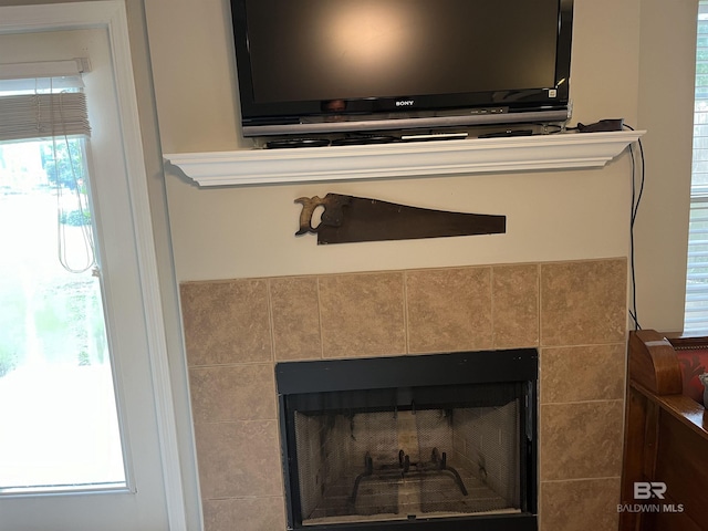 1517 Regency Rd Unit 161, Gulf Shores, AL 36542 - detailed view of a tile fireplace