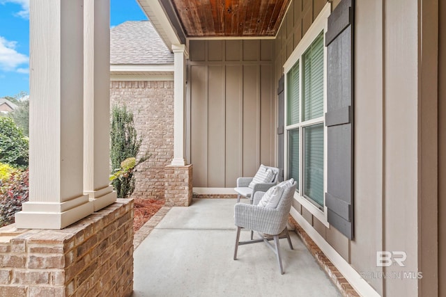 balcony featuring a porch