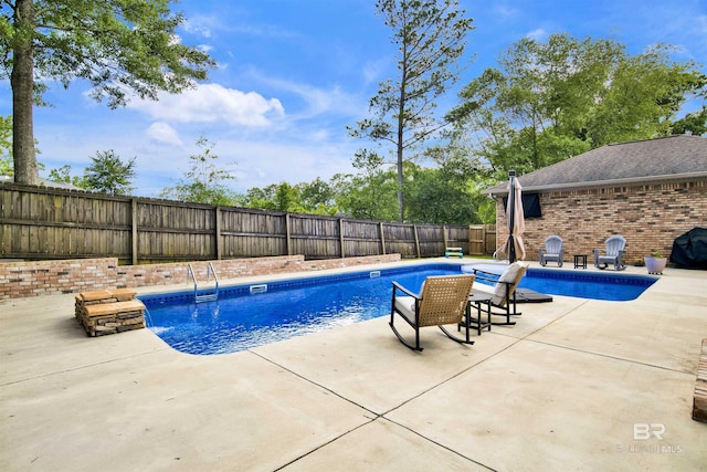 7431 Summer Ct, Mobile, AL 36695 - view of pool featuring a fenced backyard and a patio