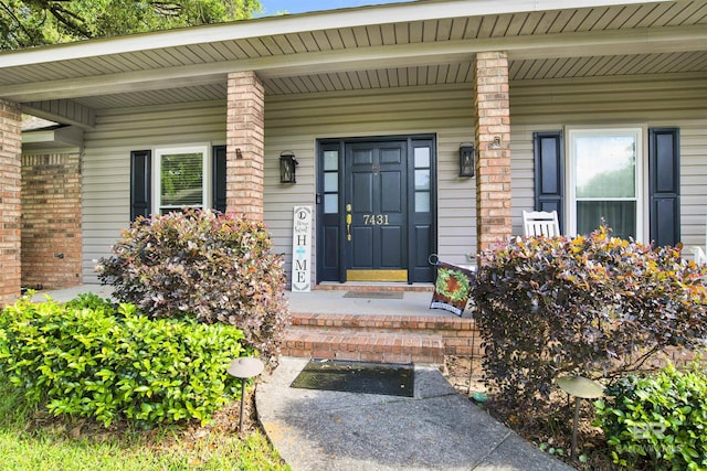 7431 Summer Ct, Mobile, AL 36695 - property entrance featuring a porch