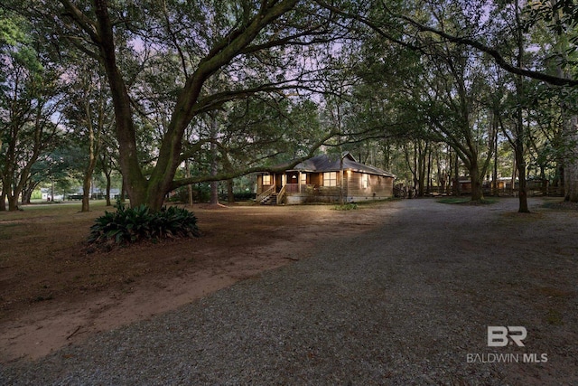 view of front of property