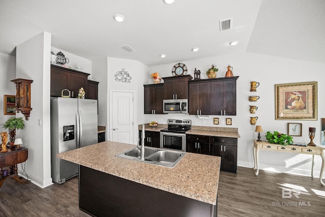 23038 Ridgewood Dr, Robertsdale, AL 36567 - kitchen with appliances with stainless steel finishes, a sink, baseboards, dark wood-style flooring, and recessed lighting