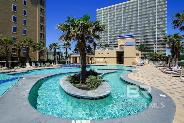 view of swimming pool