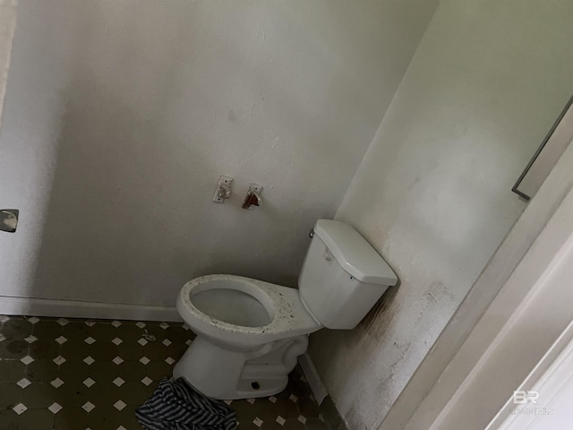 4303 Panorama Blvd, Mobile, AL 36609 - bathroom featuring toilet and tile patterned floors
