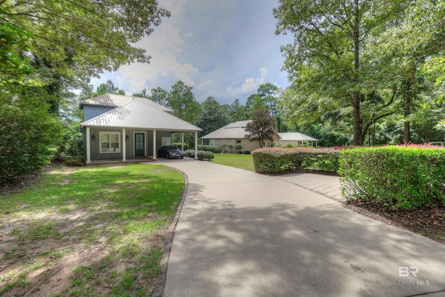 view of front of home