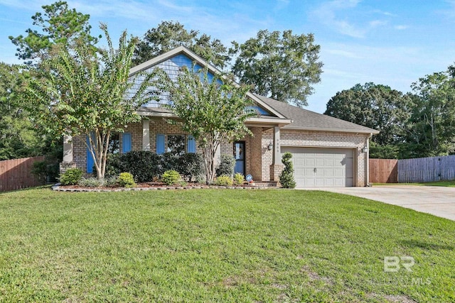 view of front of property featuring a front yard and a garage