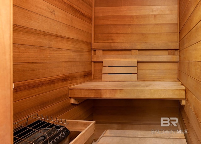 view of sauna / steam room