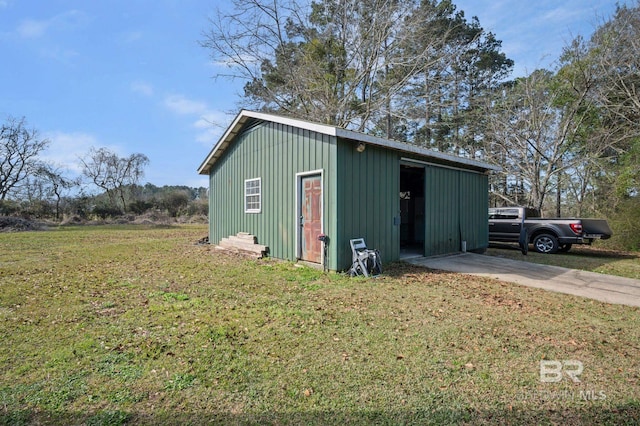 view of outbuilding featuring an outbuilding