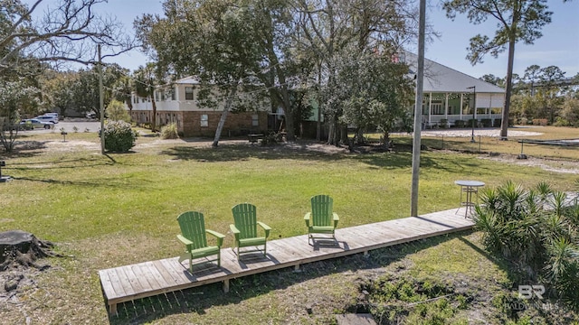 dock area featuring a yard