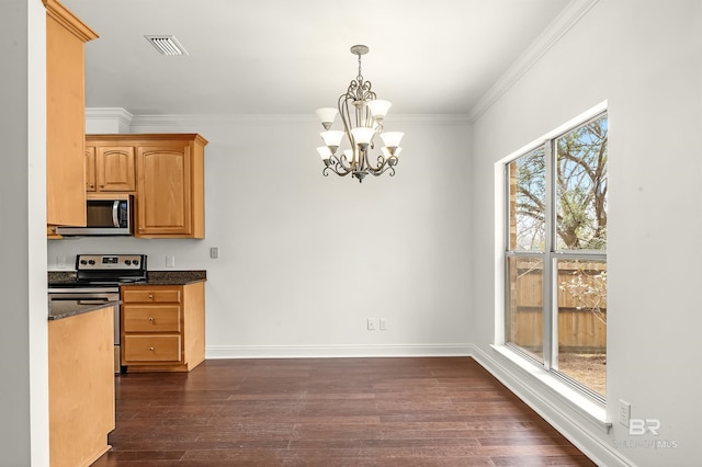 kitchen featuring baseboards, ornamental molding, stainless steel appliances, and dark wood-style flooring