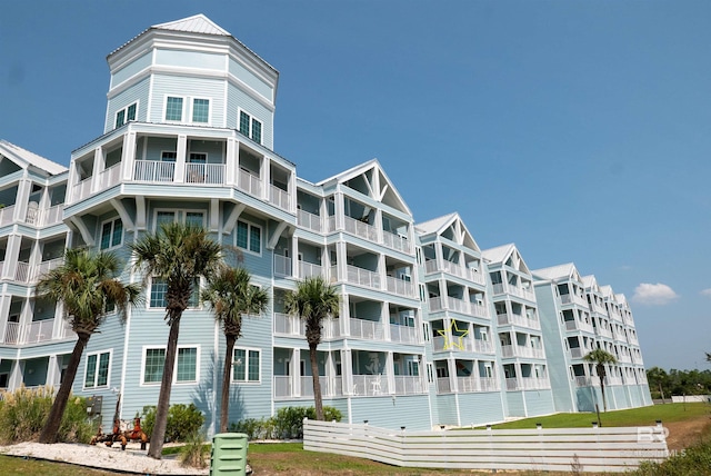 view of building exterior