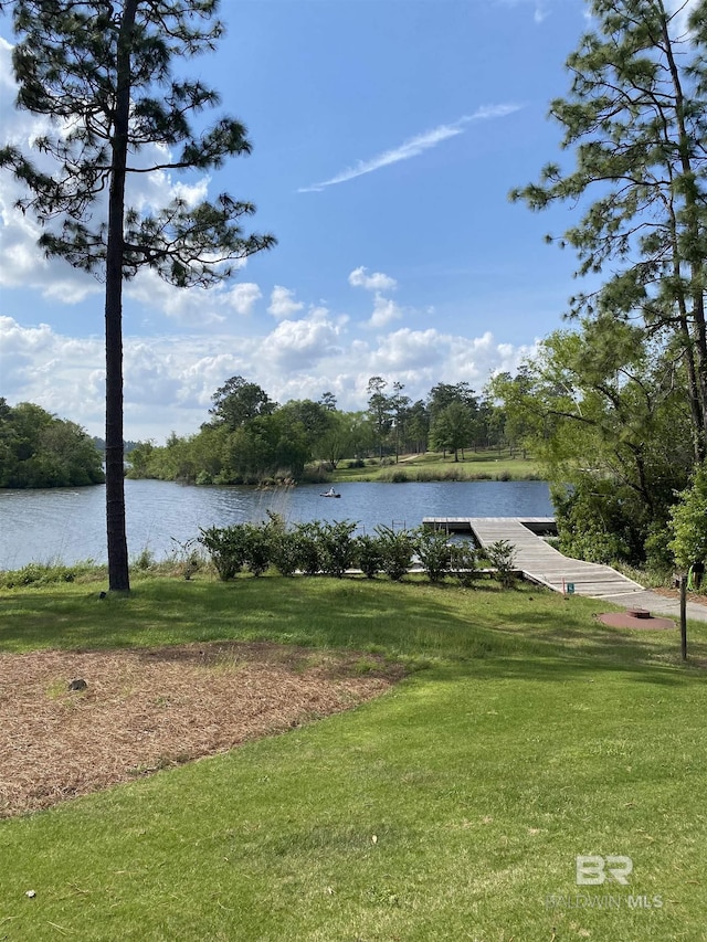 35 Shinnecock Ln, Loxley, AL 36551