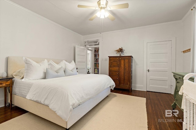 14 Macy Pl, Mobile, AL 36604 - bedroom featuring dark wood finished floors, ornamental molding, and ceiling fan